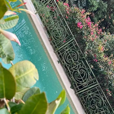 Beautiful Pool House Two Minutes From Monaco We Were Swimming Pool Apartament
